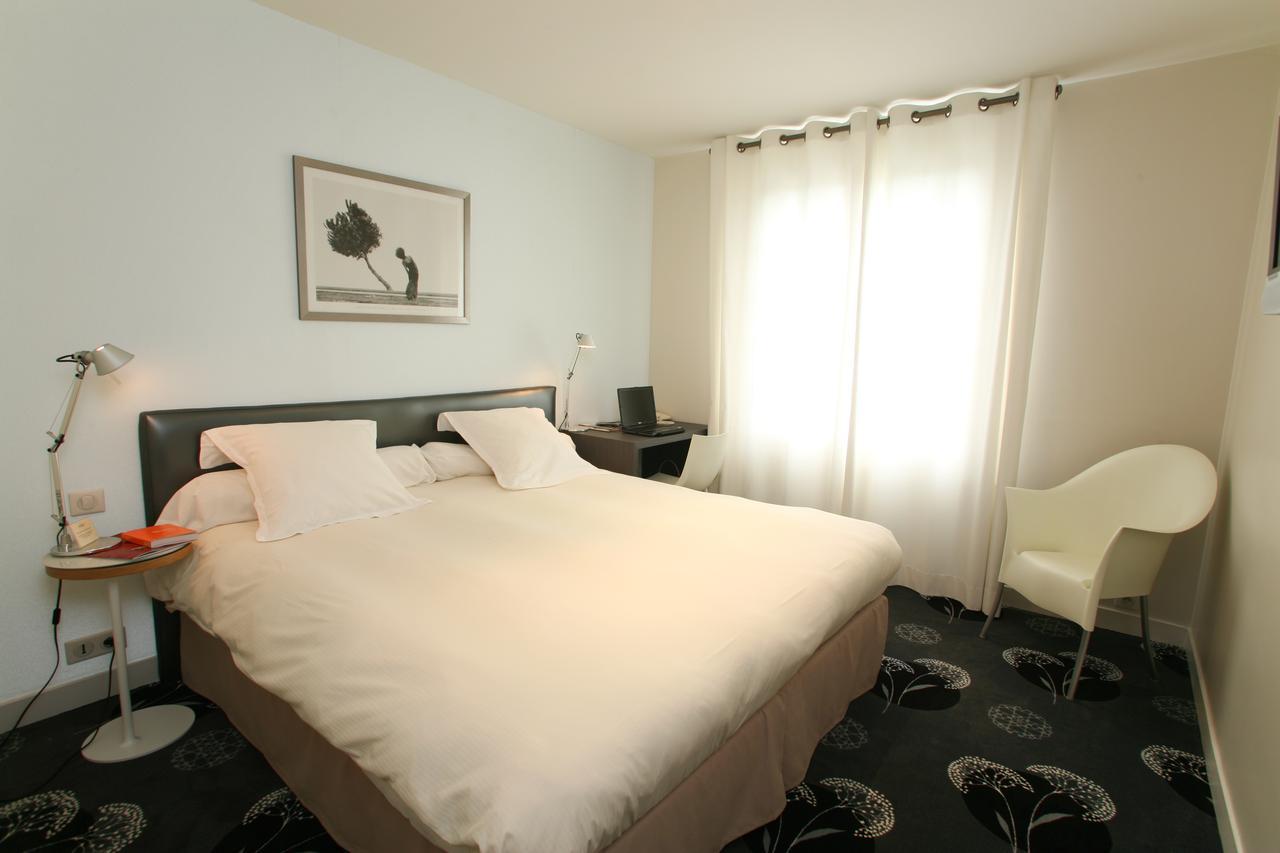 Logis Ar Milin Hotel Chateaubourg  Exterior photo